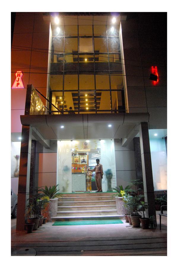 Hotel Jinendra Palace Jaipur Buitenkant foto